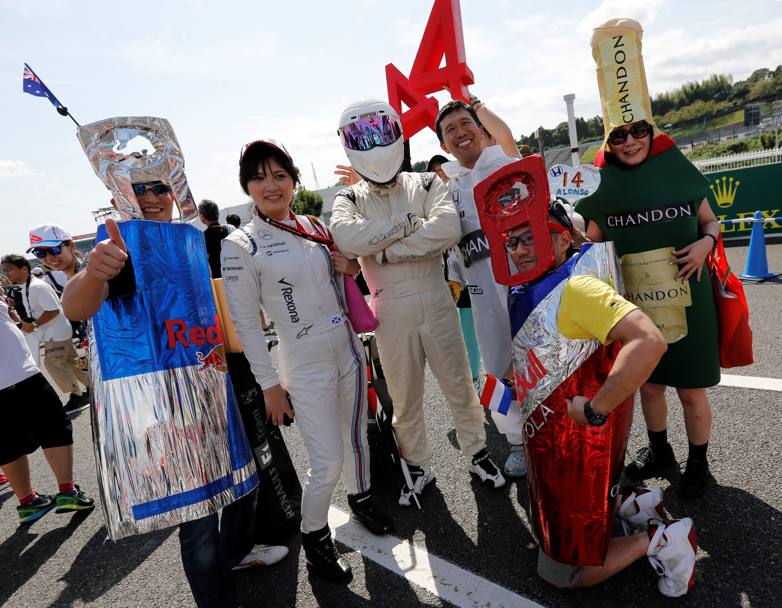 Formula 1 Grand Prix del Giappone a Suzuka.Sempre coloratissimi e divertenti i tifosi giapponesi (Reuters)